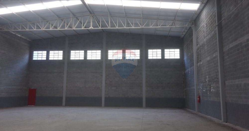 Galpão / Depósito / Armazém para alugar em Parque Maringá de 600.00m²