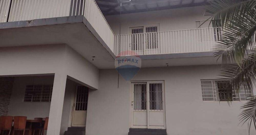 Sobrado para venda em Jardim Progresso de 150.00m² com 3 Quartos, 1 Suite e 4 Garagens