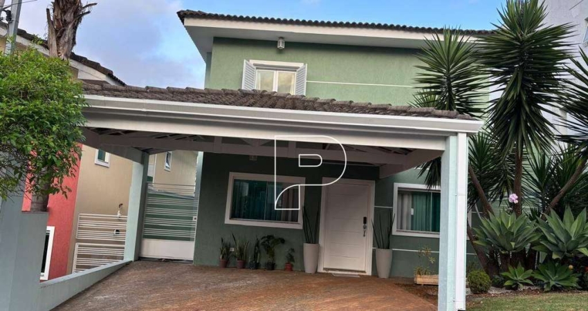 Casa de Condomínio para venda em Granja Viana de 220.00m² com 3 Quartos, 3 Suites e 2 Garagens