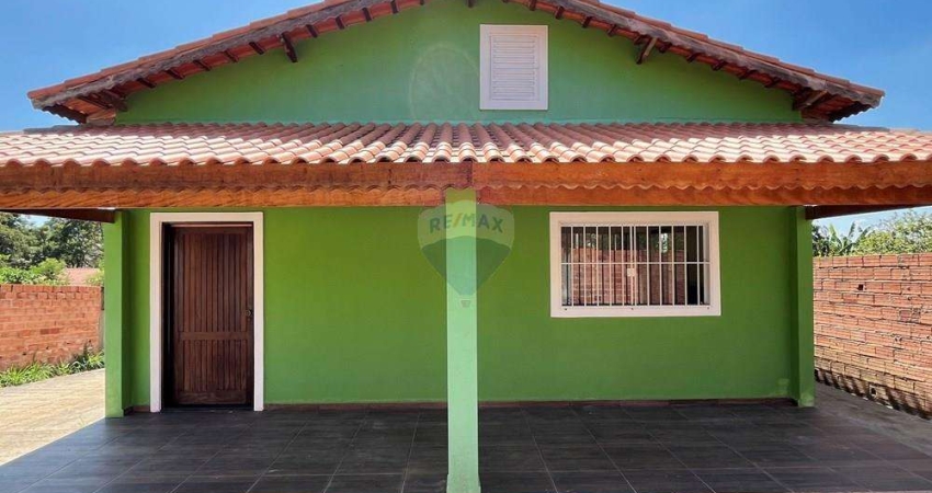Chácara para venda em Capela do Alto de 120.00m² com 3 Quartos e 1 Suite