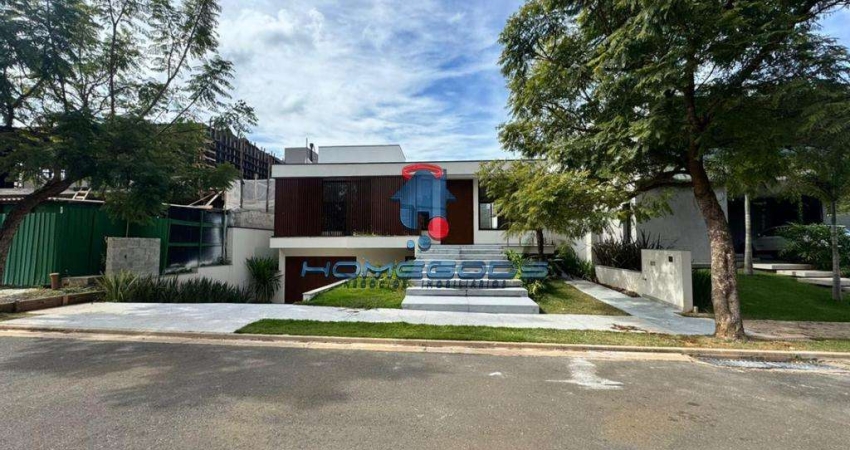 Casa de Condomínio para venda em Alphaville Dom Pedro de 335.00m² com 3 Quartos, 3 Suites e 6 Garagens