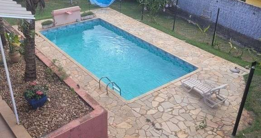 Casa de Condomínio para venda em Roseira de 500.00m² com 3 Quartos, 3 Suites e 3 Garagens
