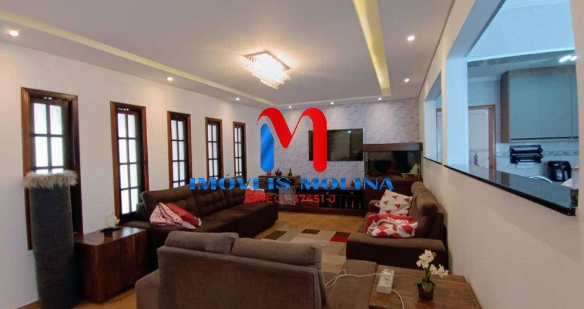 Casa para venda em Mauá de 245.00m² com 3 Quartos, 1 Suite e 5 Garagens