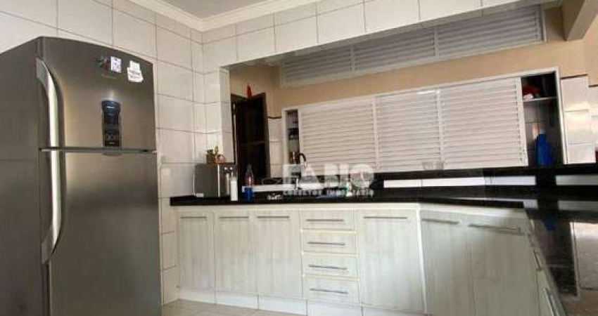 Casa para venda em Jardim Maracanã de 140.00m² com 3 Quartos, 1 Suite e 2 Garagens