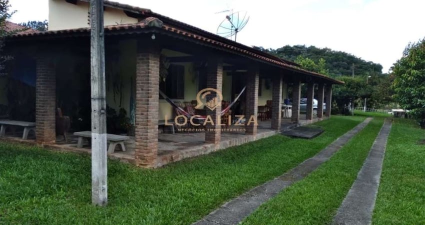 Chácara para venda em Freguesia Da Escada de 100.00m² com 2 Quartos e 2 Garagens