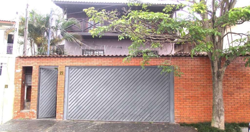 Casa para venda em Parque Ipê de 209.00m² com 4 Quartos, 1 Suite e 2 Garagens