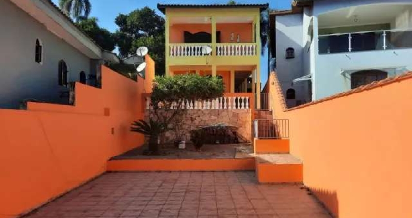 Casa para venda em Portal Da Primavera de 225.00m² com 3 Quartos, 1 Suite e 4 Garagens