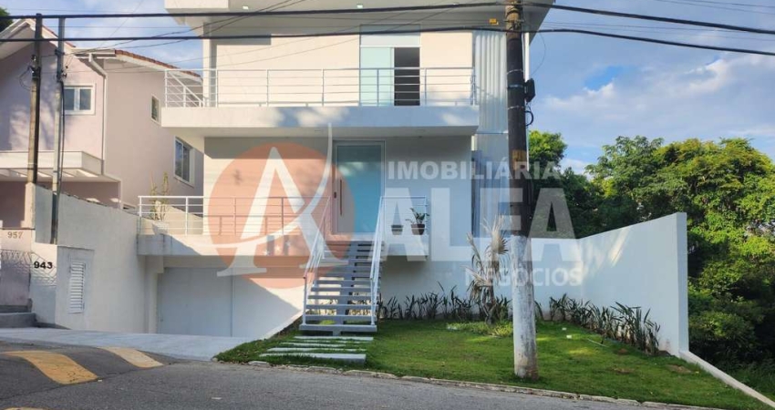 Casa para venda em Transurb de 260.00m² com 4 Quartos, 2 Suites e 4 Garagens