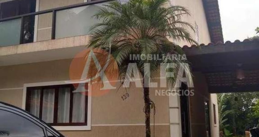 Casa para venda em Transurb de 290.00m² com 3 Quartos, 1 Suite e 2 Garagens