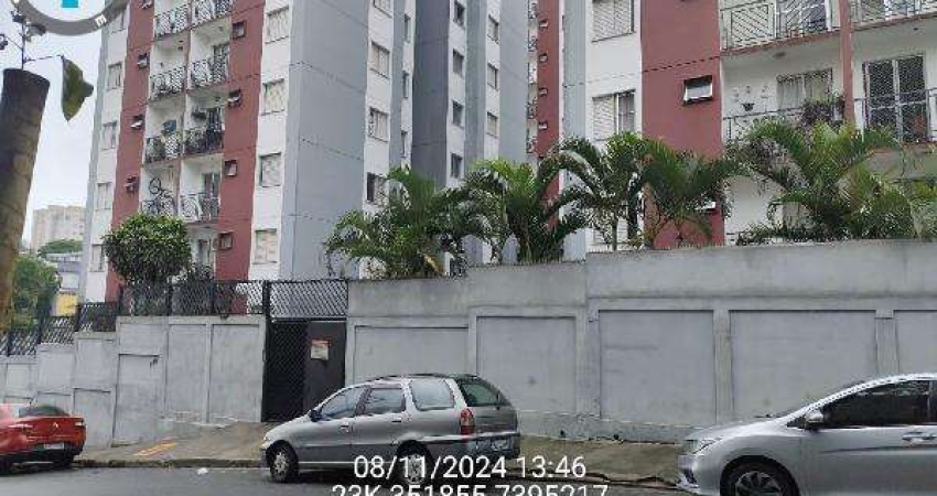 Apartamento para venda em Vila Carmosina de 47.00m² com 2 Quartos e 1 Garagem