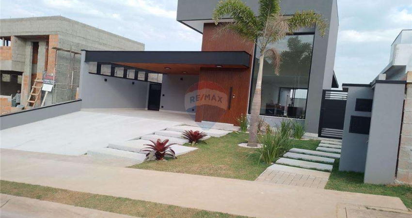 Casa de Condomínio para alugar em Residencial Pecan de 165.00m² com 3 Quartos, 1 Suite e 4 Garagens