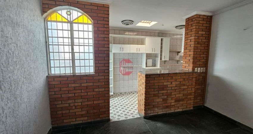 Casa para alugar em Vila Municipal de 147.00m² com 3 Quartos, 1 Suite e 4 Garagens