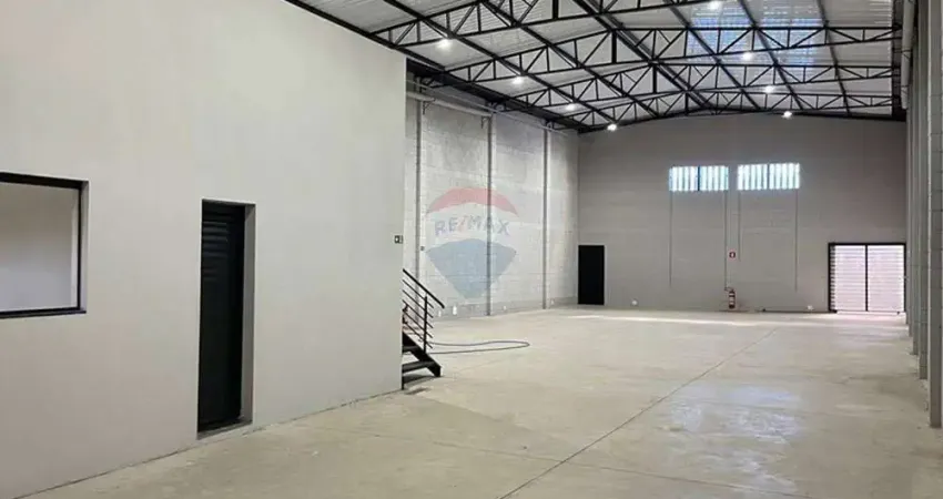 Galpão / Depósito / Armazém para alugar em Jardim Santa Efigênia de 417.00m² com 3 Garagens