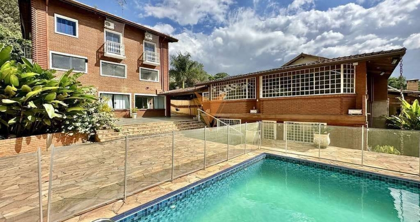 Casa para venda e aluguel em Parque Dom Henrique de 650.00m² com 5 Quartos, 5 Suites e 6 Garagens