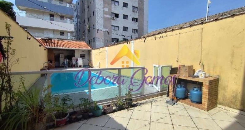 Casa para venda em Guilhermina de 300.00m² com 4 Quartos e 4 Garagens