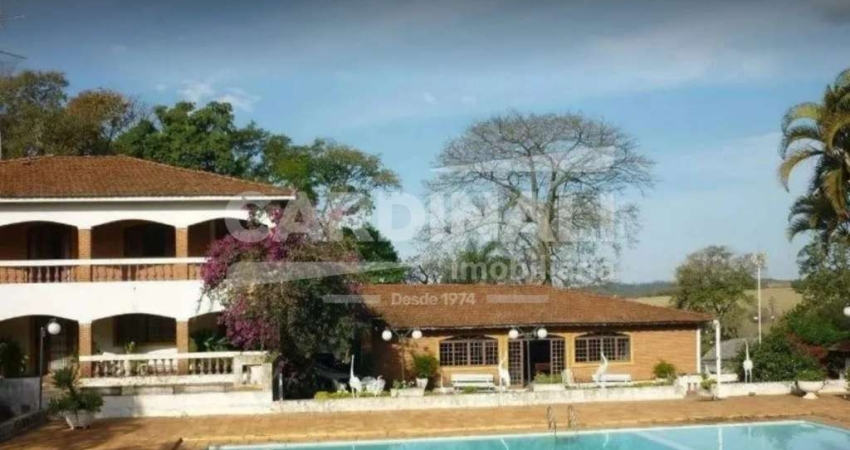 Fazenda / Sítio para venda em Parque Itaipu de 400.00m² com 5 Quartos, 1 Suite e 1 Garagem