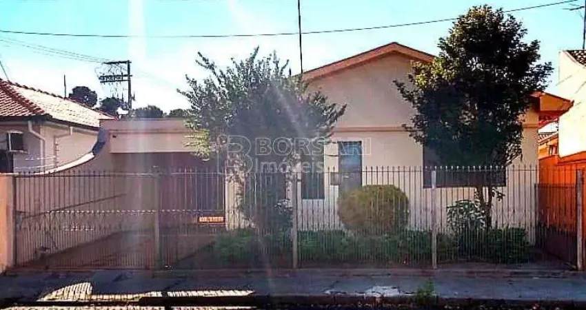 Casa para alugar em Jardim Santa Lúcia de 259.00m² com 4 Quartos e 3 Garagens