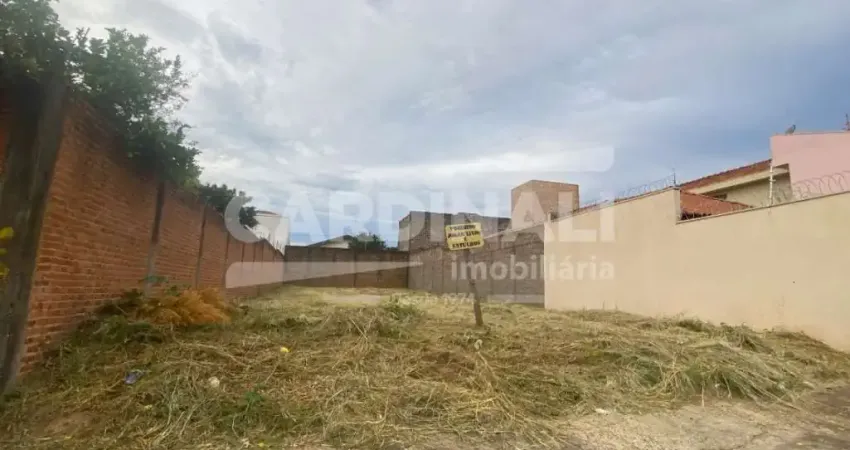 Terreno para venda em Parque Santa Felícia Jardim de 300.00m²