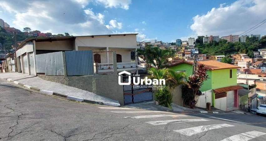 Casa para venda em Jardim Cotia de 318.00m² com 2 Quartos e 6 Garagens