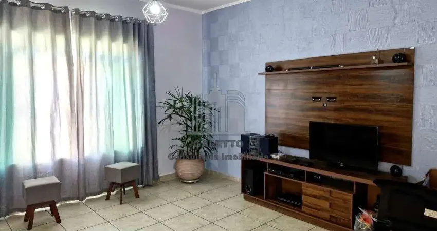 Casa para venda em Jardim Eulina de 250.00m² com 3 Quartos, 1 Suite e 2 Garagens
