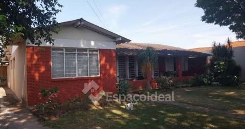 Casa para venda em Jardim Cruzeiro Do Sul de 311.00m² com 3 Quartos, 1 Suite e 6 Garagens