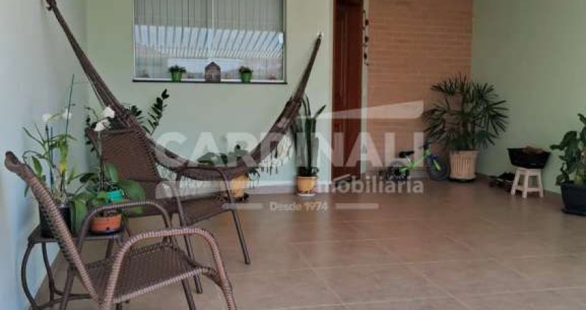 Casa para venda em Jardim Bandeirantes de 150.00m² com 3 Quartos, 1 Suite e 2 Garagens