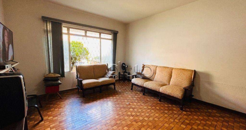 Casa para venda em Alto de 238.00m² com 3 Quartos, 1 Suite e 2 Garagens