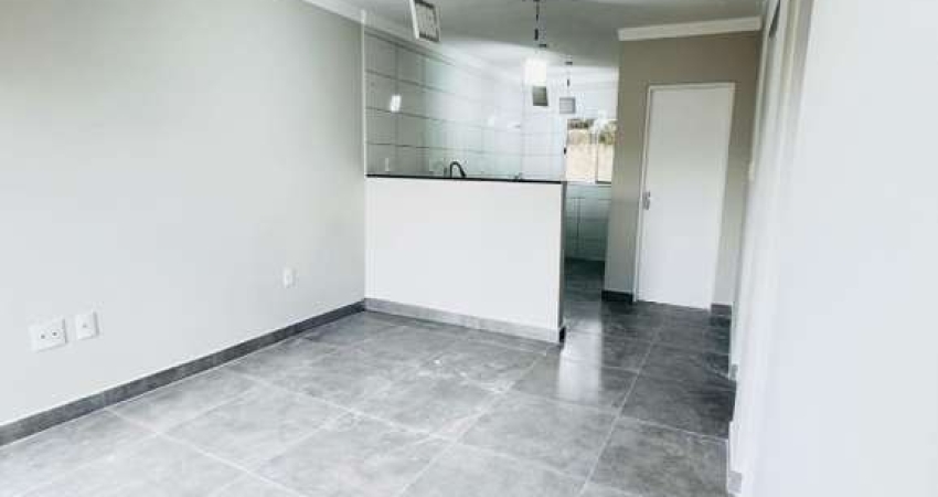 Apartamento para venda em Lopes De Oliveira de 44.00m² com 2 Quartos e 1 Garagem