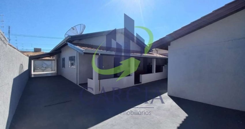 Casa para venda em Vila São Carlos de 300.00m² com 4 Quartos, 1 Suite e 5 Garagens