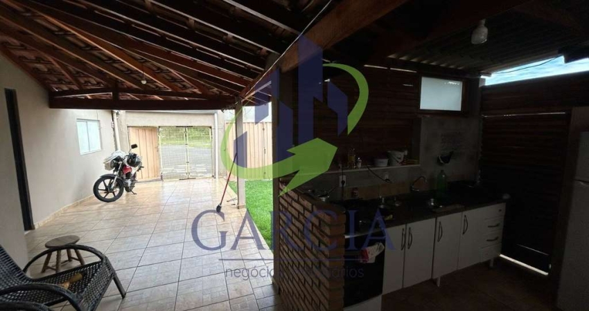 Casa para venda em Jardim Suécia de 200.00m² com 5 Quartos, 1 Suite e 2 Garagens