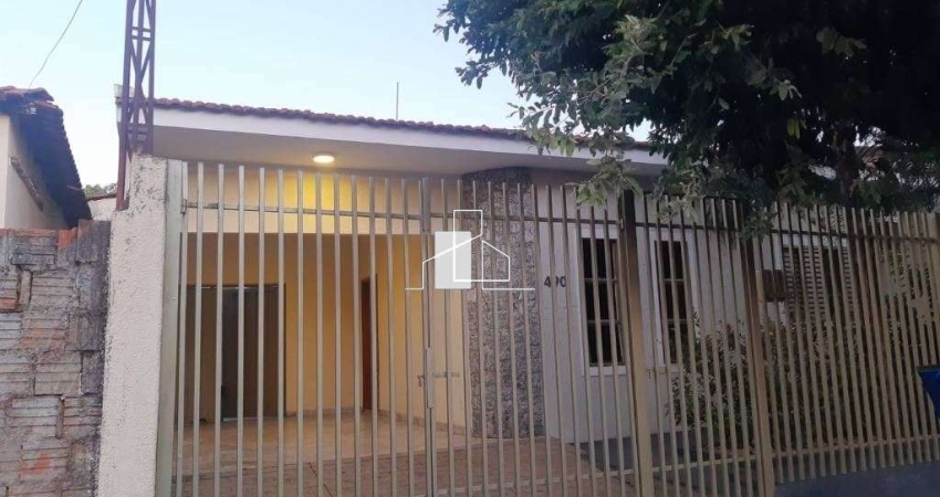 Casa para venda em Jardim João Paulo Ii de 220.00m² com 3 Quartos e 1 Suite