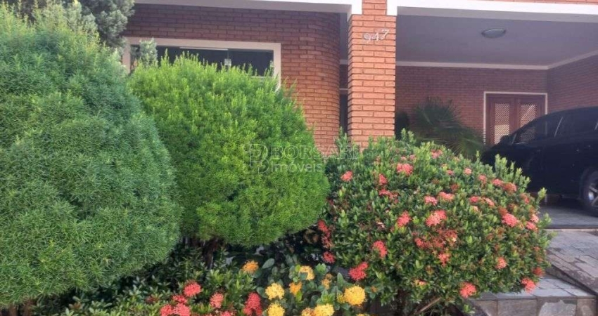 Casa para venda em Jardim Do Carmo de 302.00m² com 3 Quartos, 1 Suite e 2 Garagens