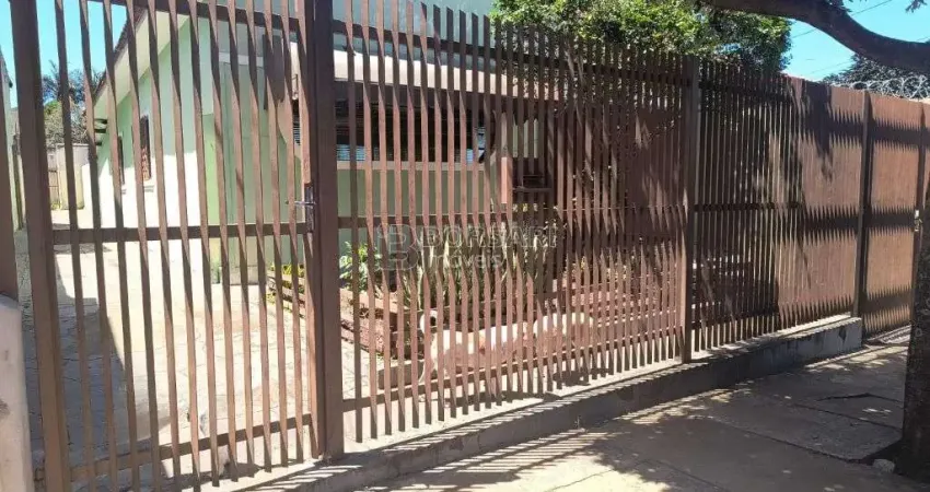 Casa para venda em Jardim Santa Angelina de 194.00m² com 3 Quartos e 2 Garagens