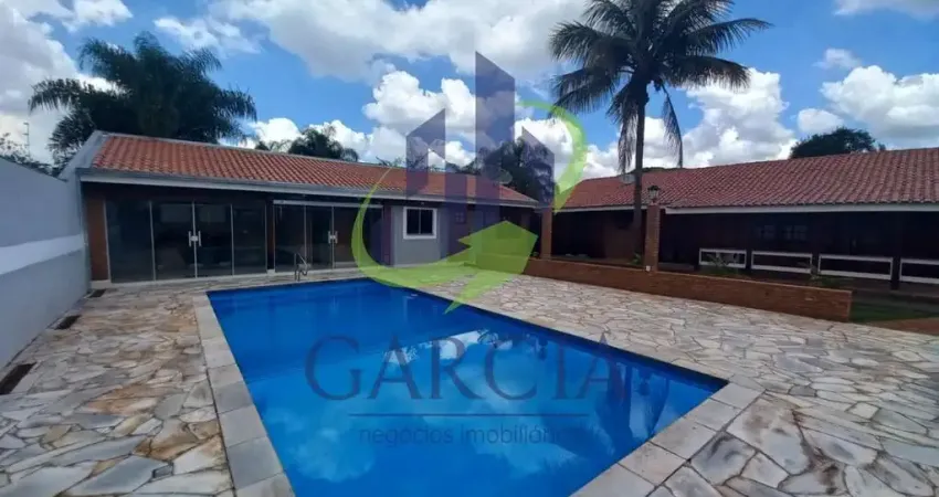 Chácara para venda em Chácara Ipê de 1164.99m² com 4 Quartos, 2 Suites e 1 Garagem