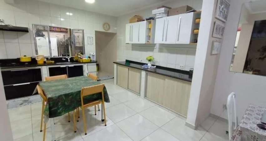 Casa para venda em Parque Vitória Régia de 128.00m² com 4 Quartos e 2 Garagens
