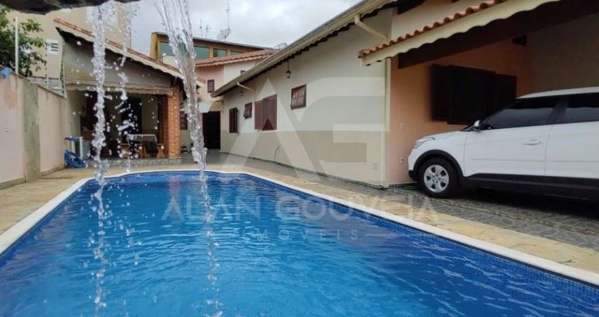 Casa para venda em Cidade Jardim de 300.00m² com 3 Quartos, 1 Suite e 2 Garagens