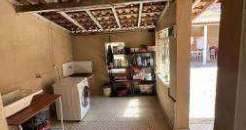 Casa para venda em Vila Campesina de 250.00m² com 2 Quartos e 5 Garagens