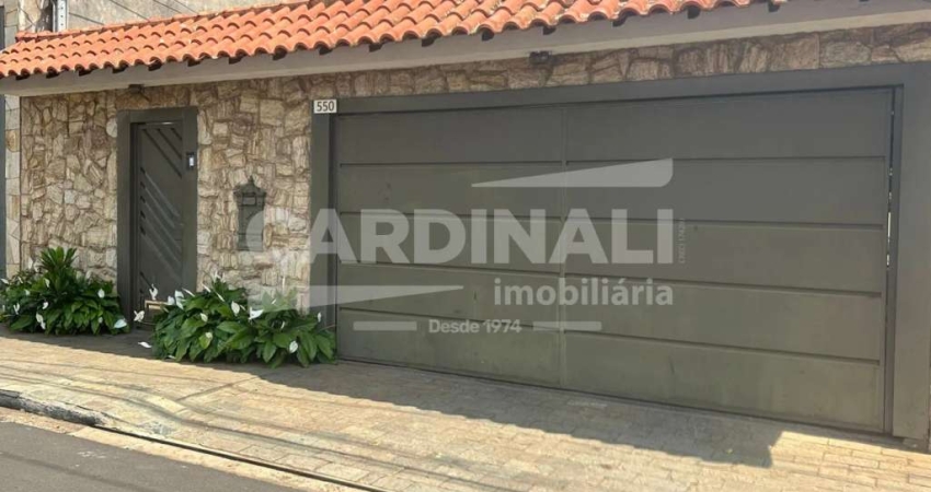 Casa para venda em Vila Prado de 305.00m² com 4 Quartos, 1 Suite e 3 Garagens