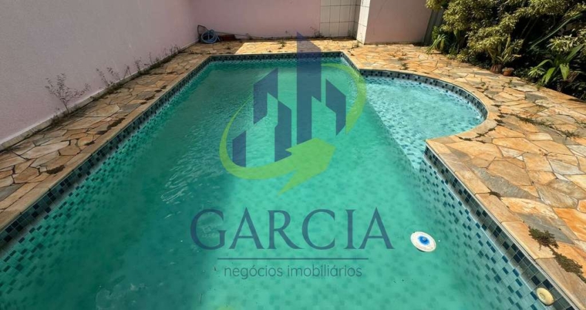 Casa para venda em Jardim Guaçuano de 350.00m² com 3 Quartos, 1 Suite e 5 Garagens