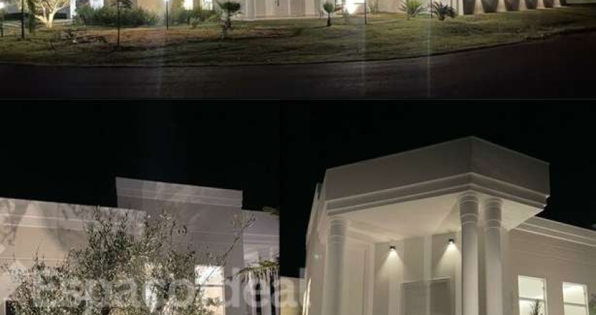 Casa de Condomínio para venda em Riviera De Santa Cristina I de 232.00m² com 5 Quartos e 2 Suites