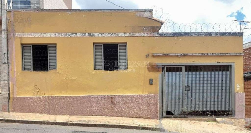 Casa para venda em Centro de 200.00m² com 4 Quartos, 1 Suite e 1 Garagem