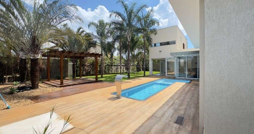 Casa de Condomínio para venda em Parque Residencial Damha de 372.00m² com 4 Quartos, 3 Suites e 6 Garagens