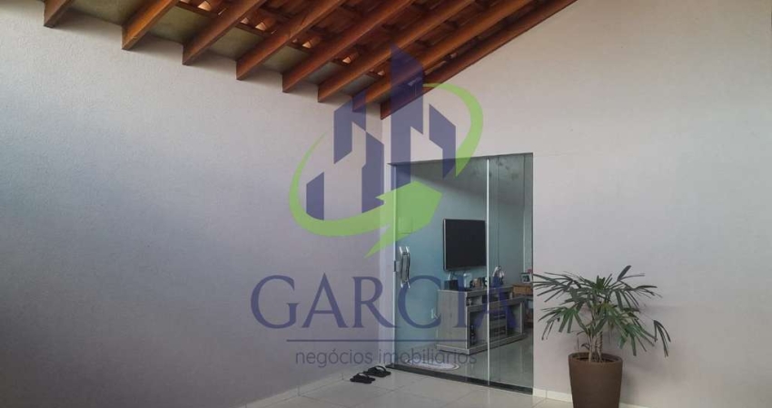 Casa para venda em Jardim Araucária de 160.00m² com 2 Quartos, 1 Suite e 3 Garagens