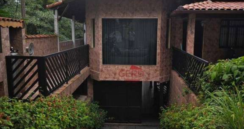 Casa de Condomínio para venda em Parque Nova Jandira de 300.00m² com 5 Quartos, 2 Suites e 6 Garagens