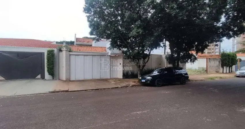 Casa para venda em Vila Harmonia de 295.00m² com 5 Quartos, 1 Suite e 2 Garagens