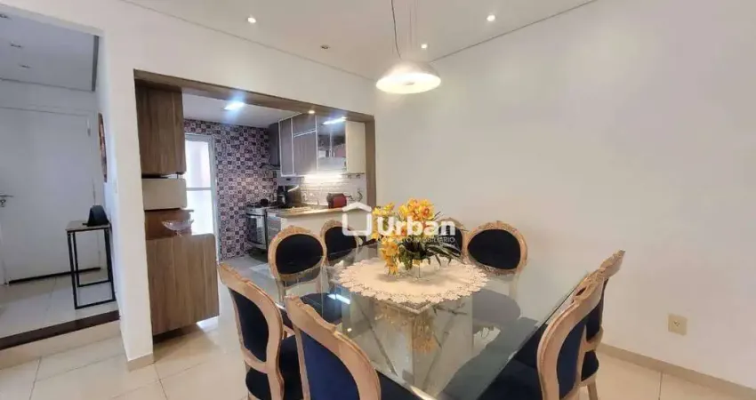 Casa de Condomínio para venda em Granja Viana de 106.00m² com 3 Quartos, 1 Suite e 2 Garagens