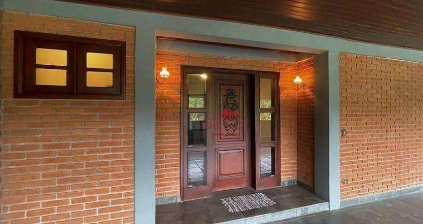 Casa para venda em Granja Viana de 742.00m² com 4 Quartos e 2 Suites