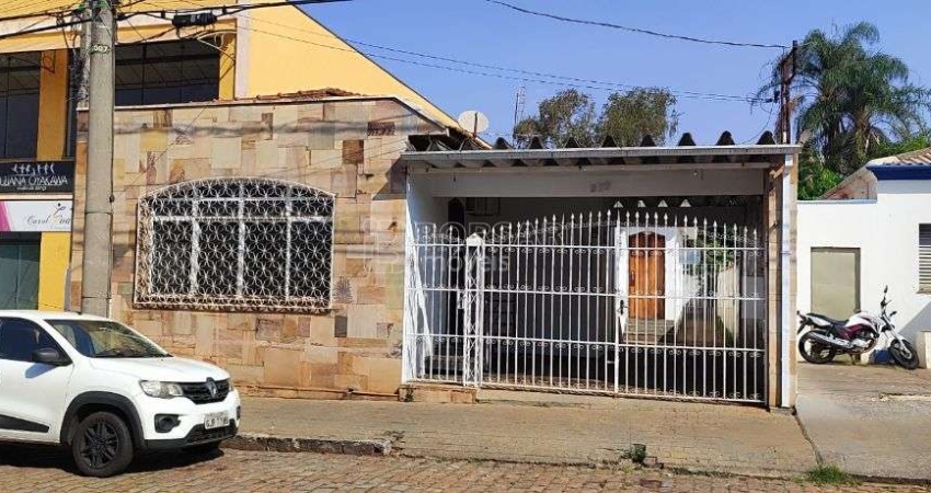 Prédio Comercial para venda em Centro de 190.00m² com 5 Quartos, 1 Suite e 1 Garagem