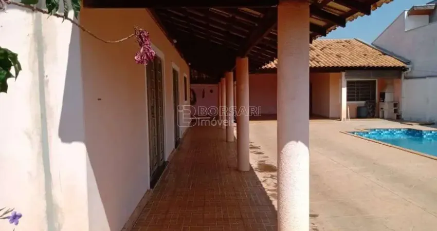 Casa para venda em Residencial Cambuy de 281.00m² com 4 Quartos e 7 Garagens