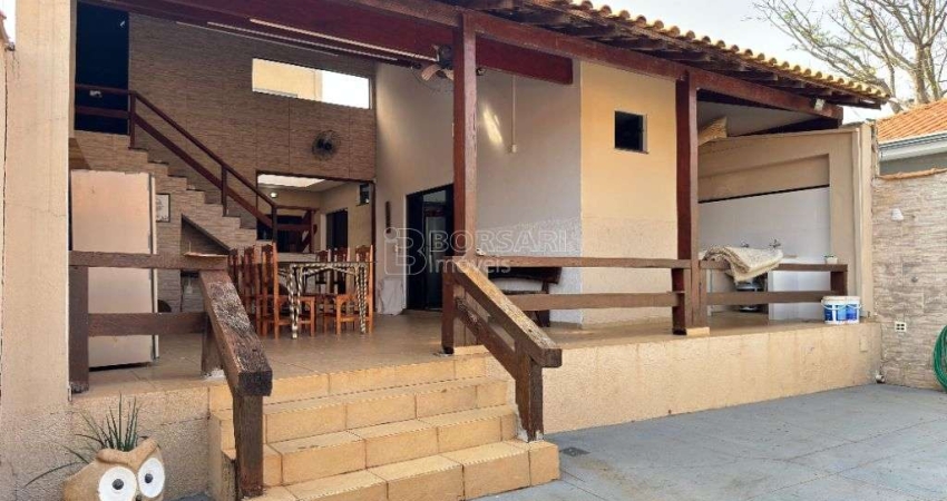Casa para venda em Jardim América (vila Xavier) de 177.00m² com 3 Quartos e 6 Garagens